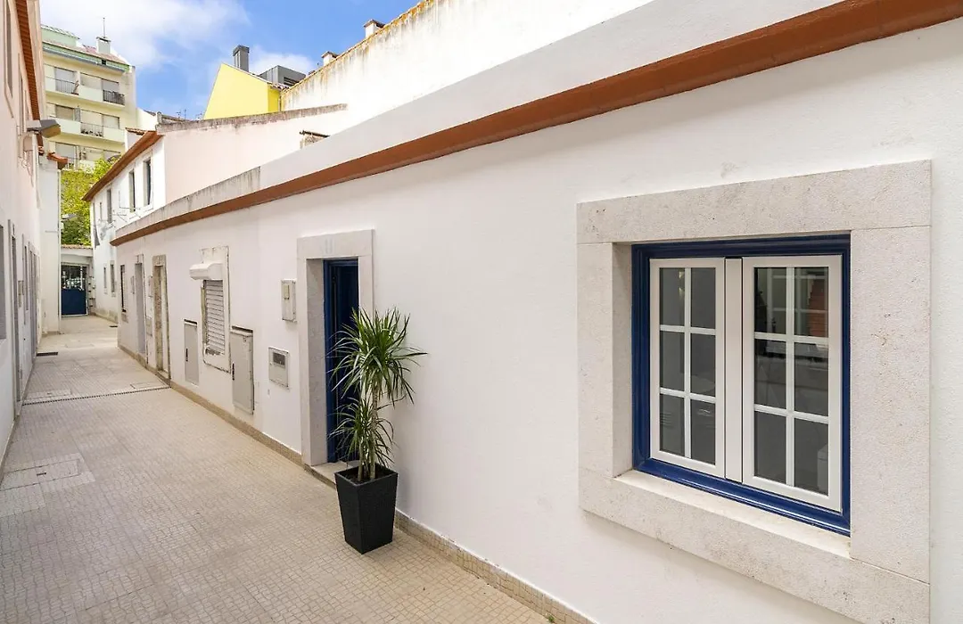 Whome Urban Escape: 1-Br W/Mezzanine Near Campo Ourique-1