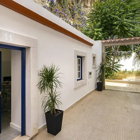 Whome Urban Escape: 1-Br W/Mezzanine Near Campo Ourique-2